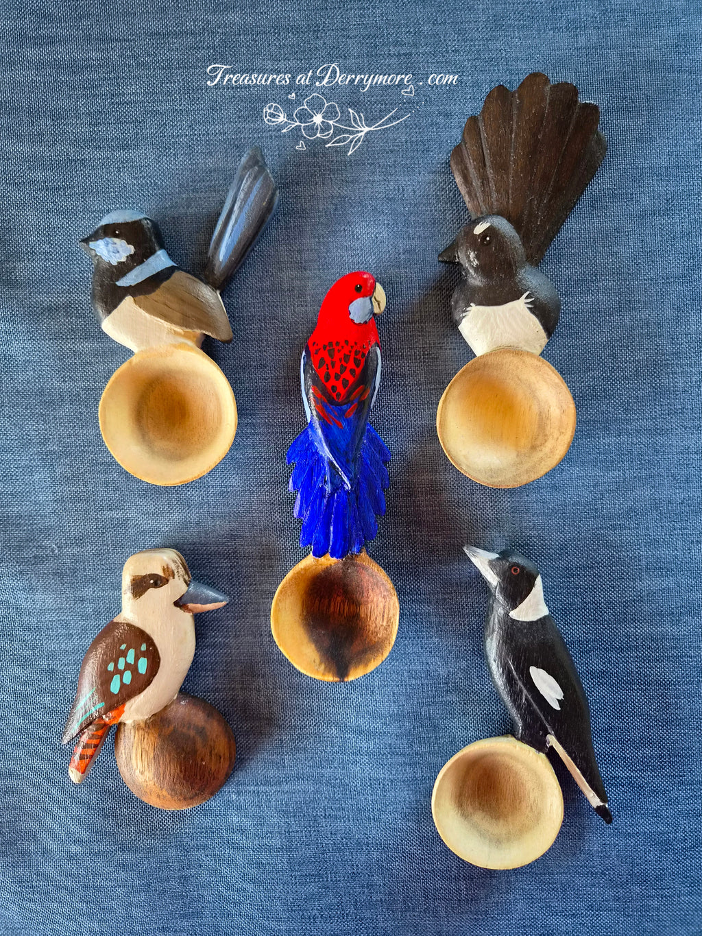 Hand carved and painted Australian bird spoons. Australian Magpie spoon, Williewagtail spoon, wren spoon, kookaburra spoon, Crimson Rosella spoon 