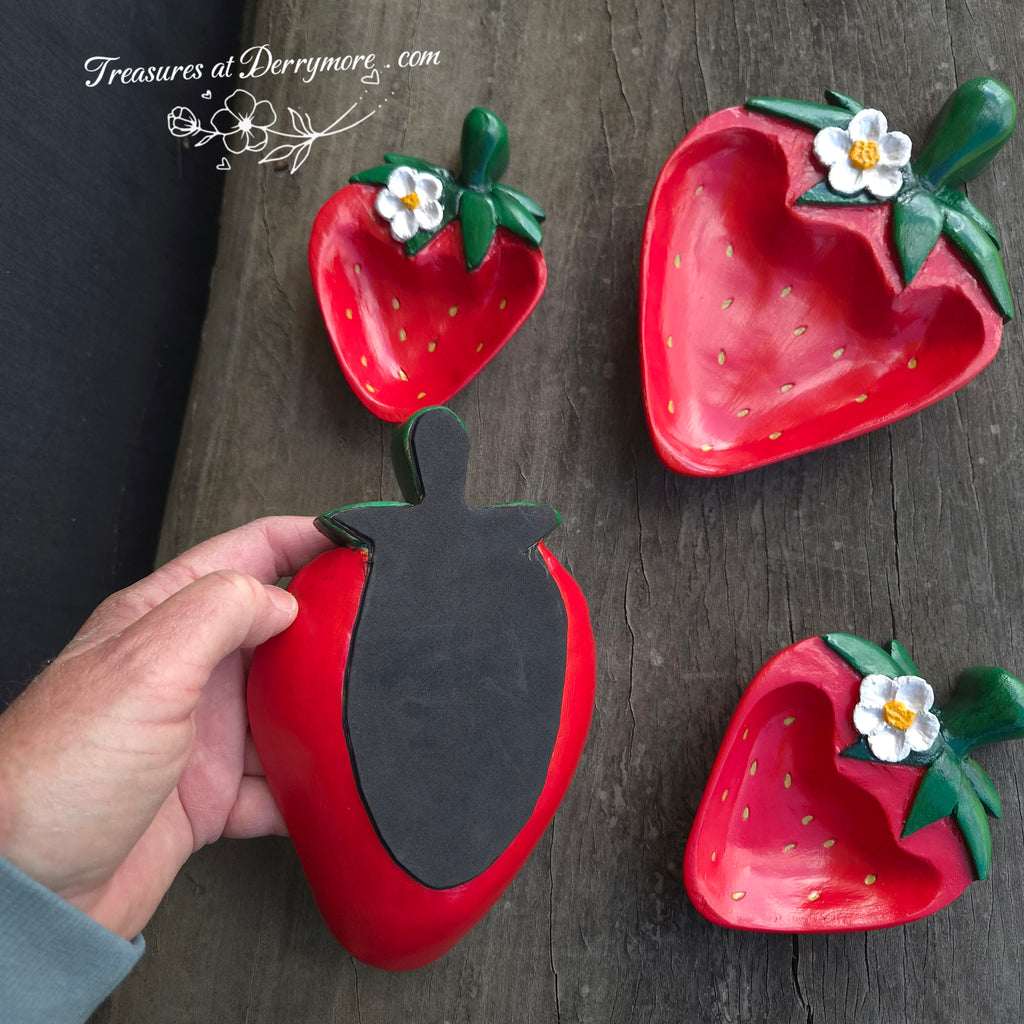 Dish -Strawberry