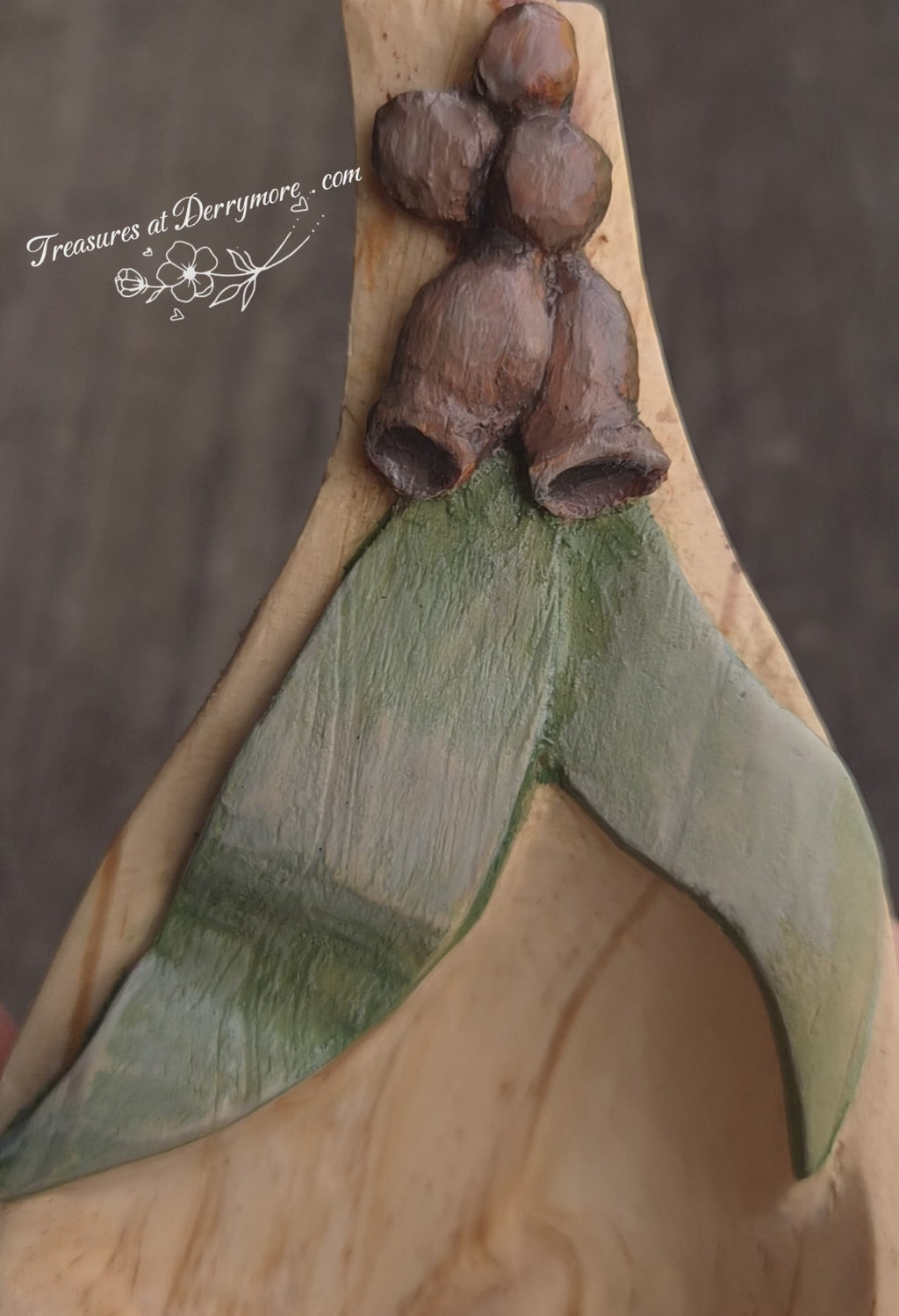 Dish - Eucalyptus leaf