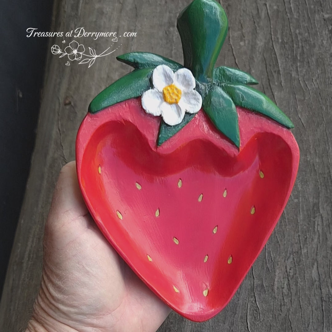 Dish -Strawberry